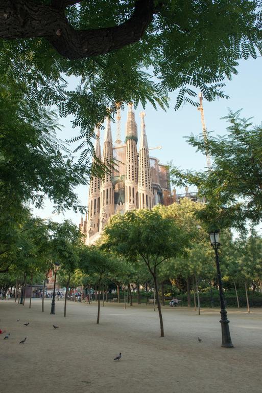 شقة Sunny And Quiet Sagrada Familia برشلونة الغرفة الصورة
